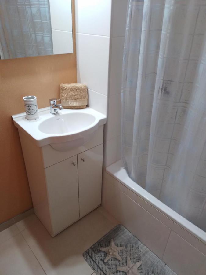 Departamento Centrico Krenn Apartment Ushuaia Bagian luar foto